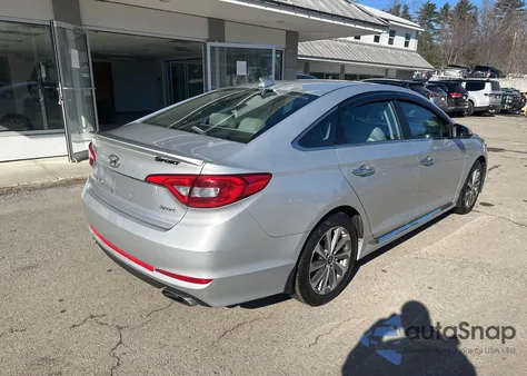 2015 Hyundai Sonata Sport z USA, uszkodzony, nr VIN 5NPE34AF2FH135533